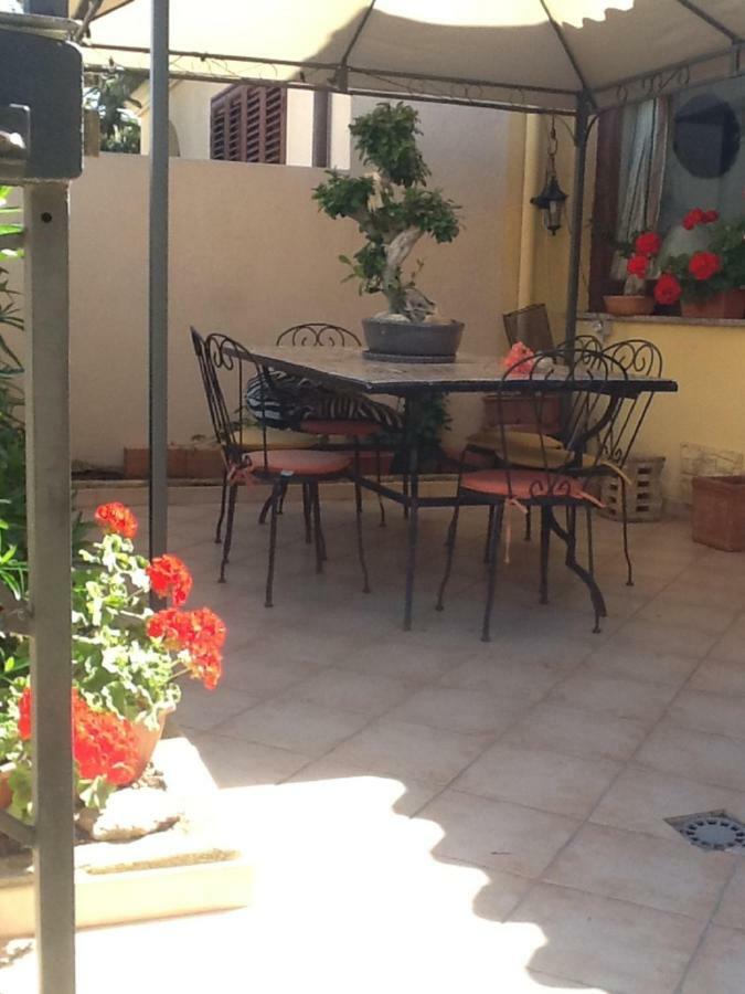Guesthouse Nuvole Olbia Exterior foto