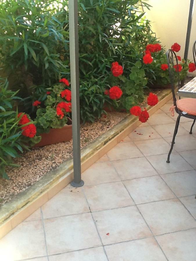 Guesthouse Nuvole Olbia Exterior foto