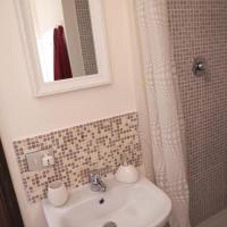 Guesthouse Nuvole Olbia Exterior foto